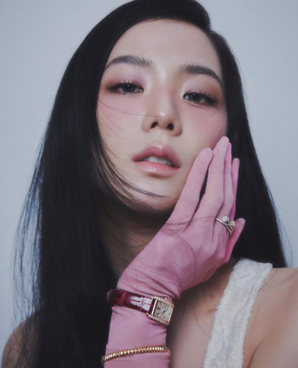Muted tone makeup - Xu hướng trang điểm Hàn Quốc năm 2024