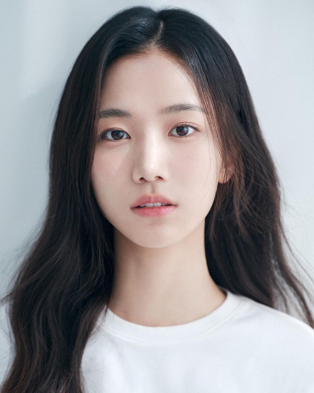 Muted tone makeup - Xu hướng trang điểm Hàn Quốc năm 2024