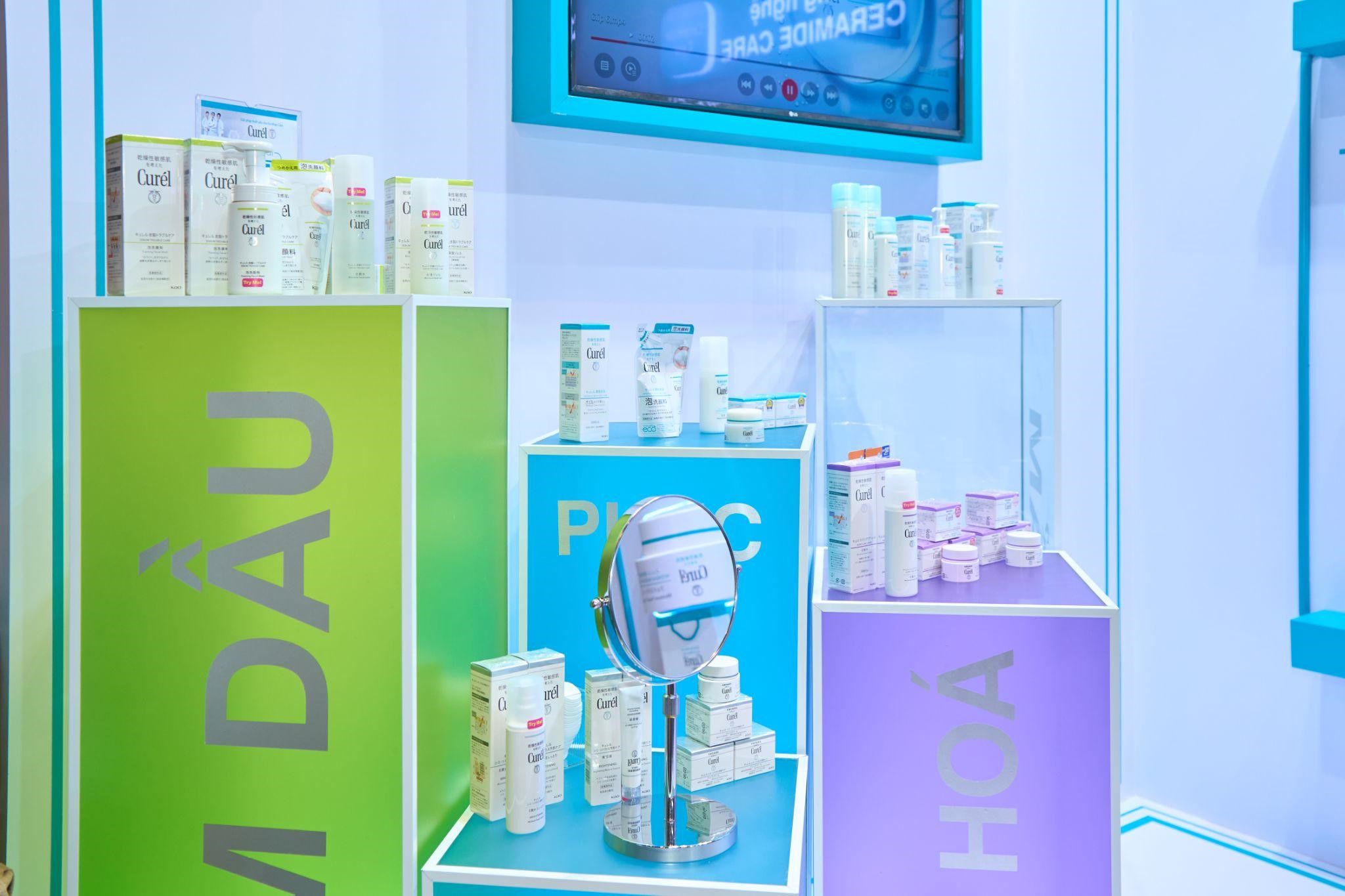 booth trưng bày - Curél