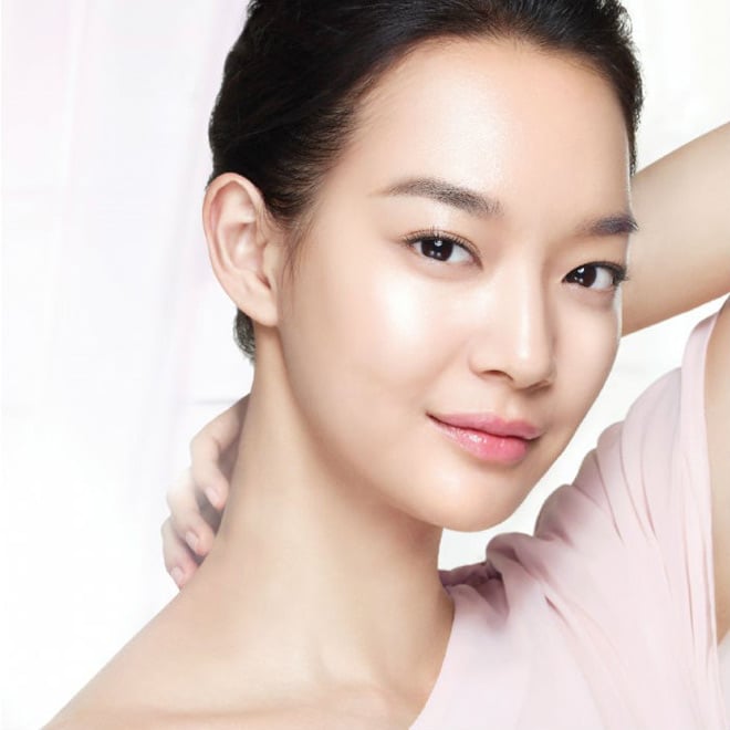 Chỉ số SPF cho biết khả năng bảo vệ da khỏi tia UVB. Để bảo vệ da hiệu quả, bạn nên chọn sản phẩm có chỉ số SPF từ 30 trở lên.