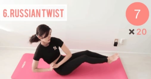 Chú ý gồng bụng để động tác tác động sâu hơn vào các nhóm cơ tại đây