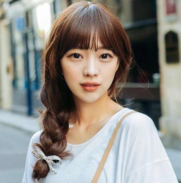Tóc tết là kiểu tóc truyền thống, vừa giữ tóc gọn gàng mà còn giúp tạo điểm nhấn thú vị cho diện mạo của chủ nhân.