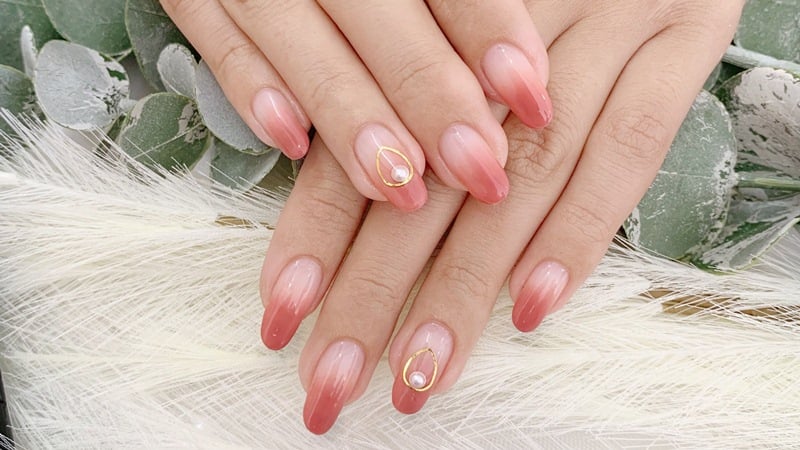 Các bạn có thể thoải mái lựa chọn cho mình những sắc màu trendy như xanh dương, tím, hồng…