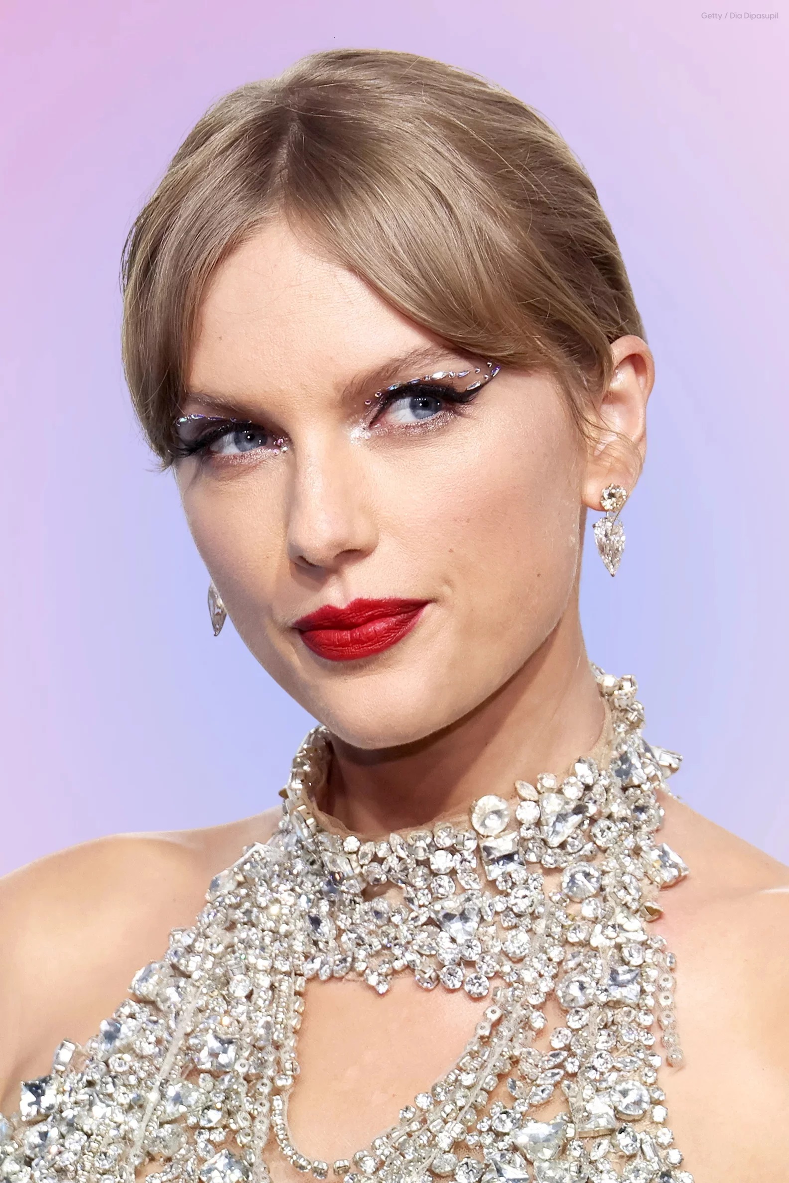 Nhan sắc Taylor Swift qua từng thời kỳ