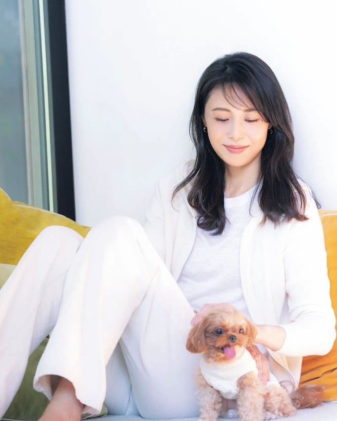 Vẻ ngoài tuổi gần ngũ tuần của Matsushima Nanako cũng luôn là chủ đề bàn tán.