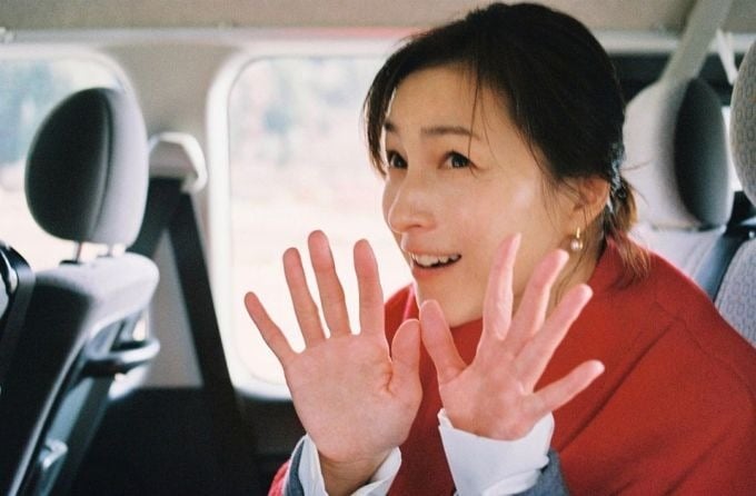 Ryoko Hirosue đã hơn 40 tuổi nhưng vẫn khiến dân tình xôn xao với nhan sắc xinh đẹp, trẻ trung