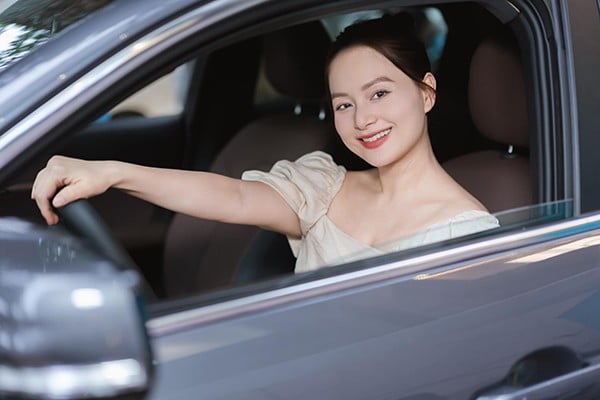 Để có được làn da đẹp, ít ai biết cô có mẹo chăm sóc da đơn giản và rẻ tiền.