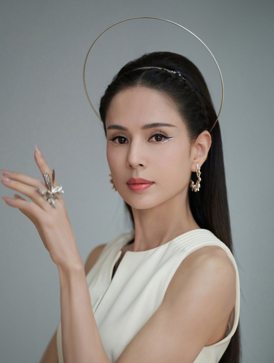 Lý Nhược Đồng bật mí tuyệt chiêu ăn lẩu giúp giữ eo thon dáng chuẩn không lo tăng cân