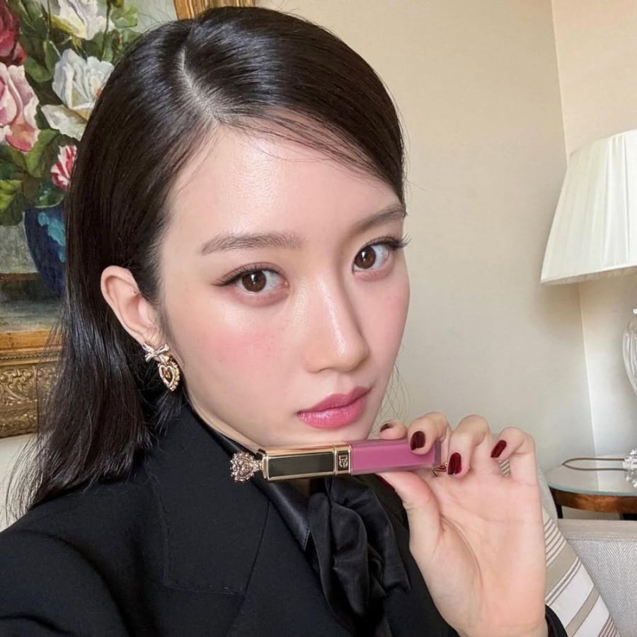 Moon Ga-young ngoài đời lại thường xuyên biến hóa với nhiều phong cách trang điểm khác nhau