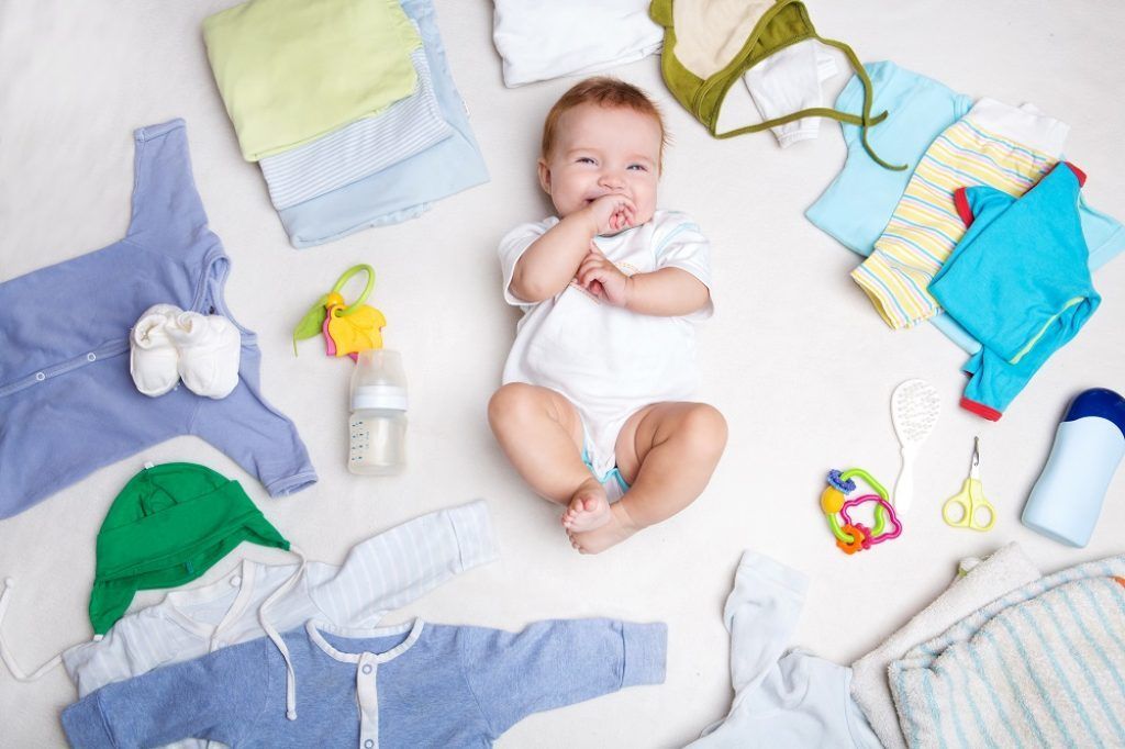 Hướng dẫn chọn quần áo cho trẻ sơ sinh