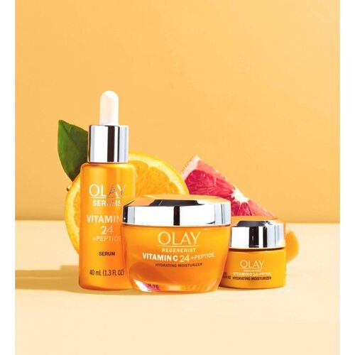 Kem dưỡng trắng da mờ thâm nám Olay Vitamin C Peptide của Mỹ