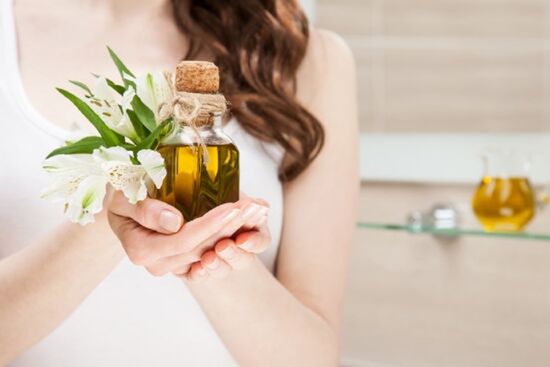 4 bí quyết làm đẹp loại tinh dầu quen thuộc giúp nàng đẹp từ A đến Z