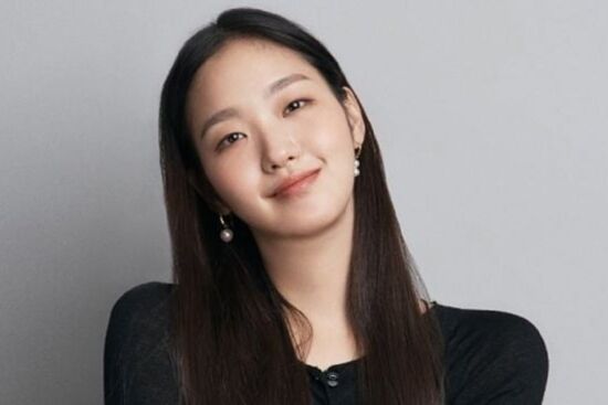 Cô dâu yêu tinh Kim Go Eun bật mí tuyệt chiêu giữ dáng luôn cân đối và làn da đẹp mướt mịn