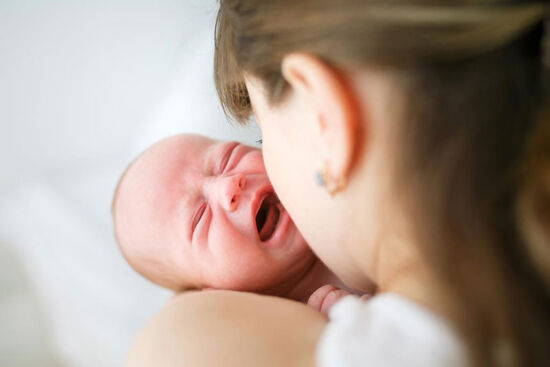 Bé lười bú: Hiểu đúng nguyên nhân – Cách điều chỉnh