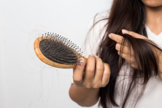 Cách để kích thích mọc tóc và giảm rụng tóc