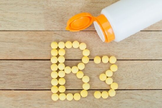 Trị mụn và giảm thâm mụn bằng Vitamin B3
