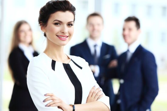 Phụ nữ sau sinh bao lâu thì nên đi làm?